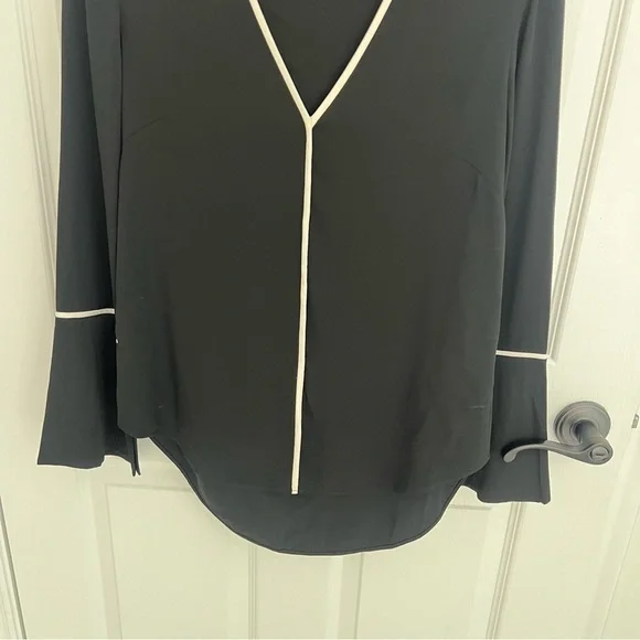 St. John Black Blouse with Creamy White Piping and Bell slit Sleeve Size Small - Picture 8 of 12